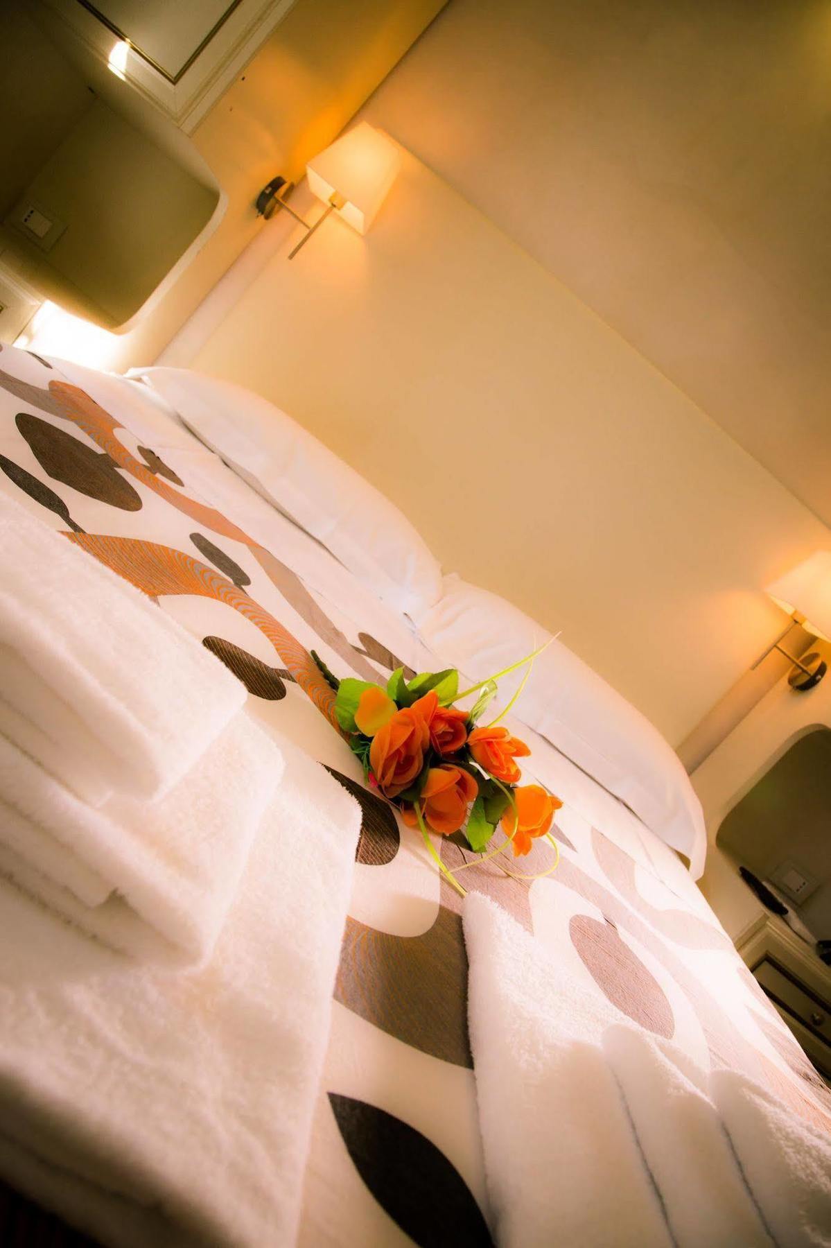 St. Peter Central Rooms B&B Rome Bagian luar foto