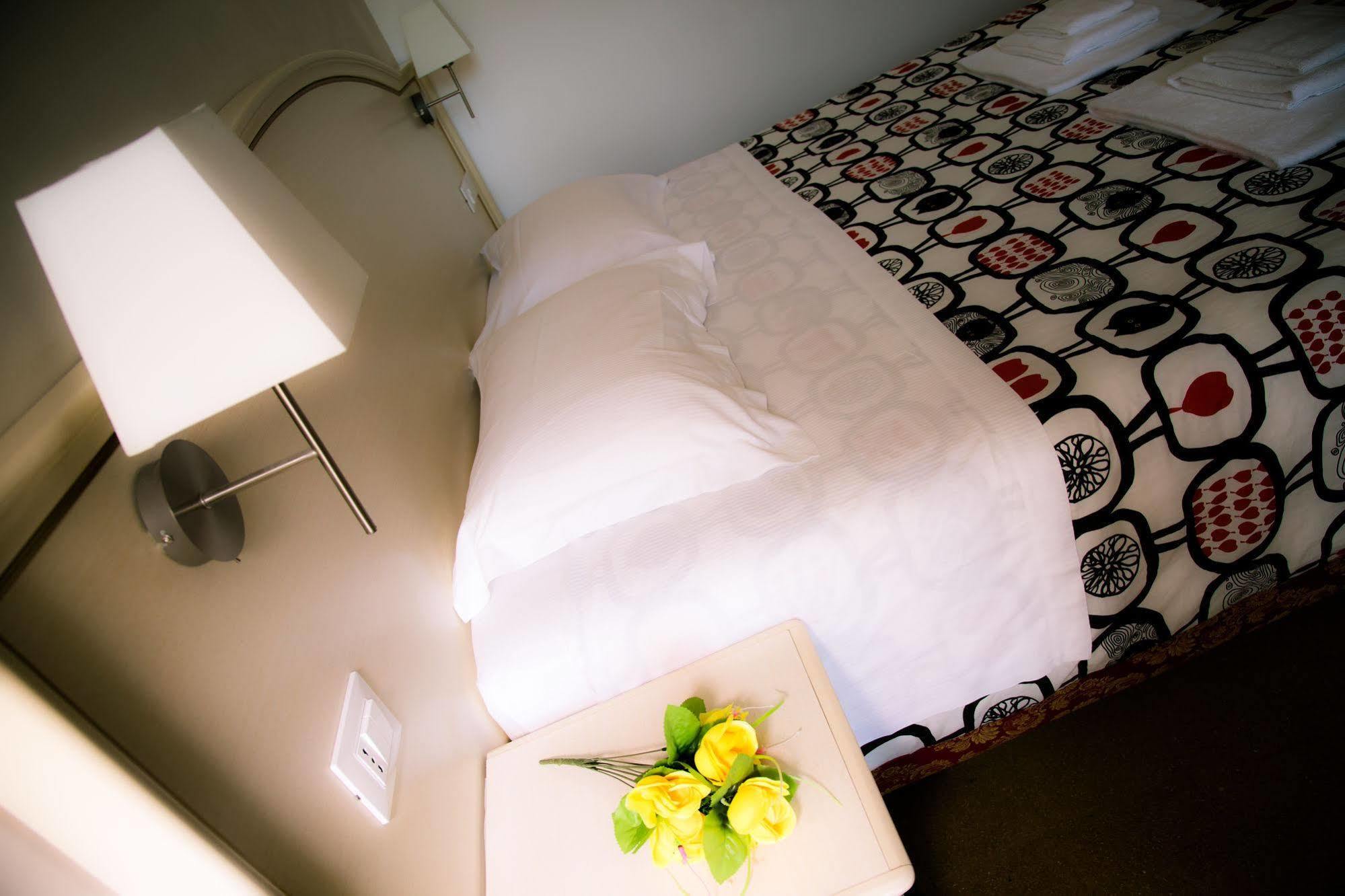 St. Peter Central Rooms B&B Rome Bagian luar foto